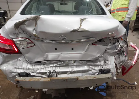 2017 Nissan Sentra Sv z USA, uszkodzony, nr VIN 3N1AB7AP8HL716732